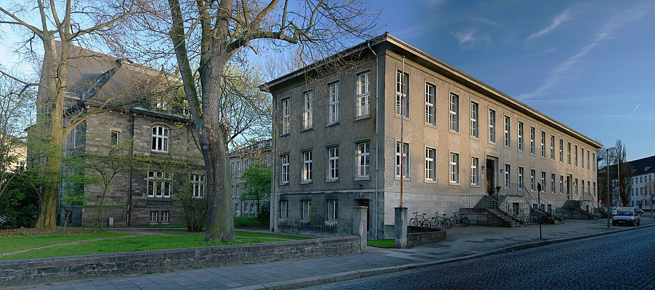 Mathematisches Institut in der Bunsenstraße