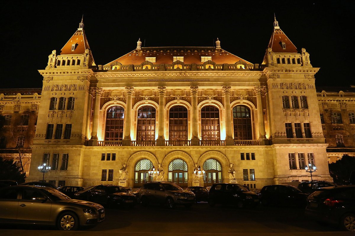 Budapest University of Technology and Economics - Budapesti Műszaki Egyetem K épülete - 2, 2013